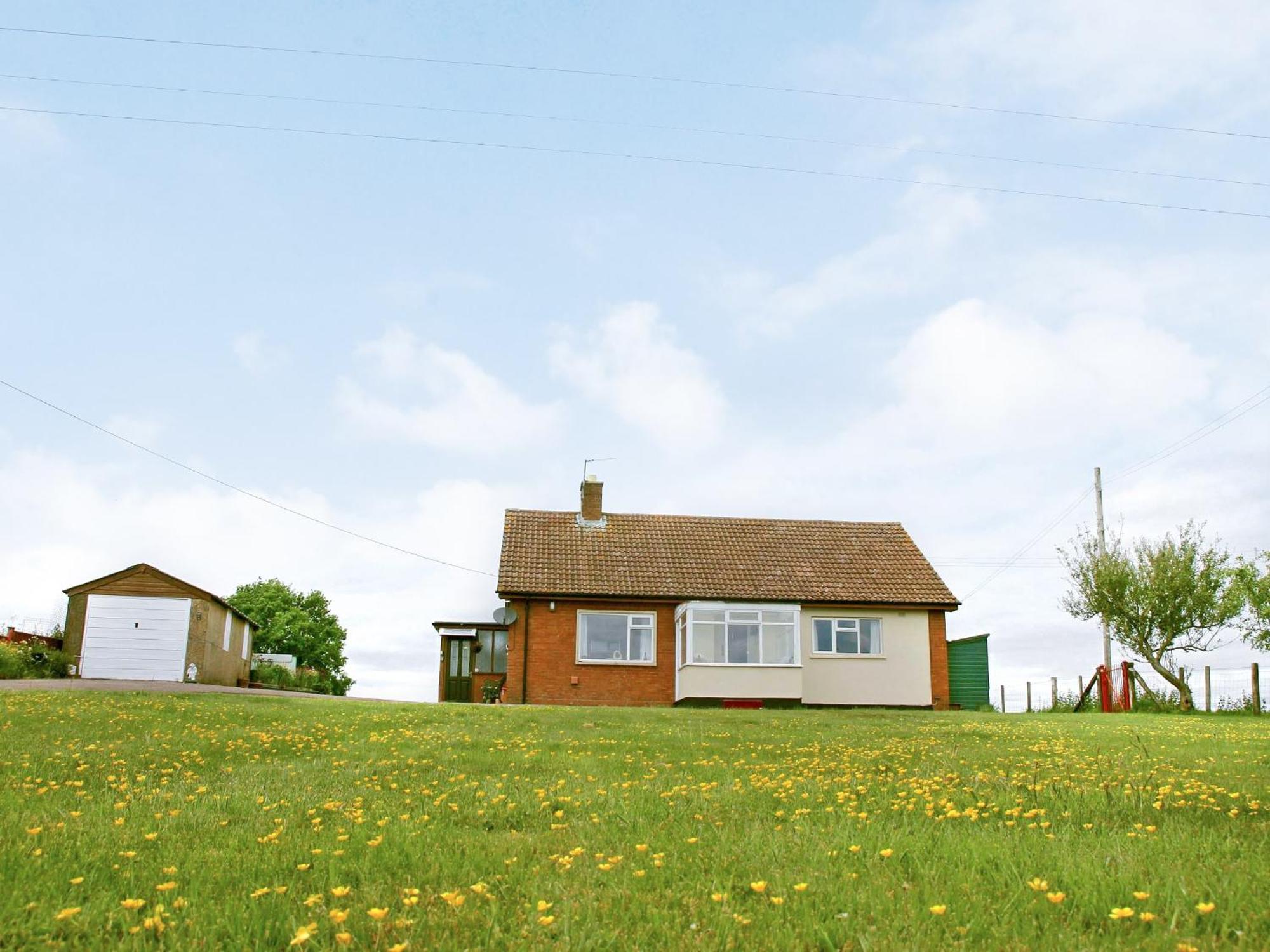 Merryview Bungalow Orcop Екстериор снимка